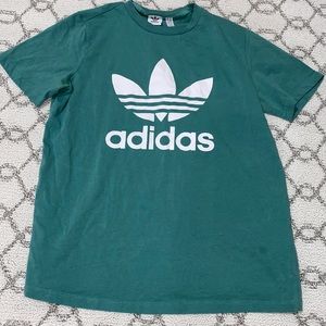 Adidas t-shirt